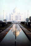 1-Taj-Mahal-1977.jpg (93725 bytes)