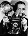 Weegee with his Speed Graphic Camera.jpg (40176 bytes)